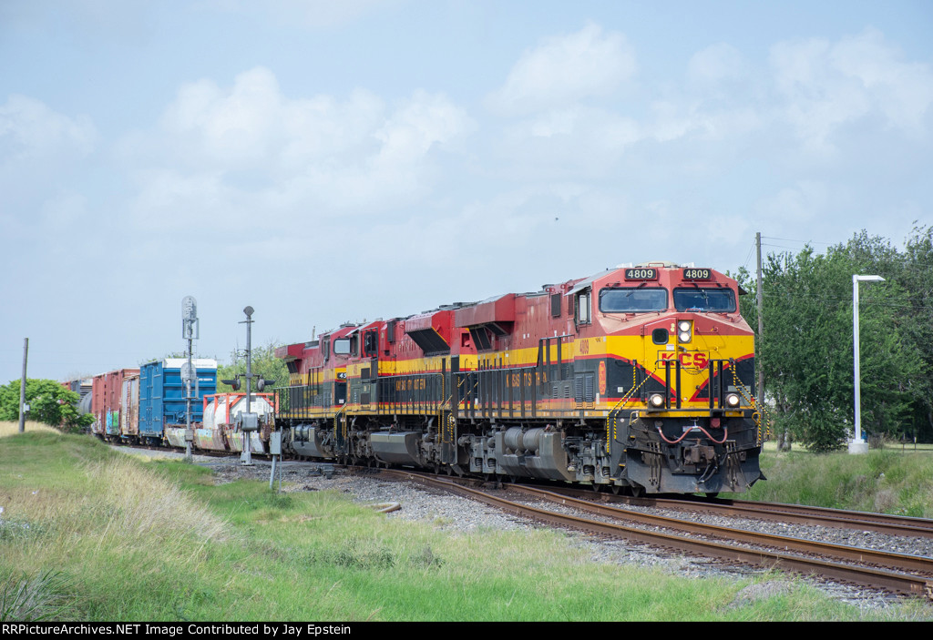 KCS 4809 crosses Baylor Street